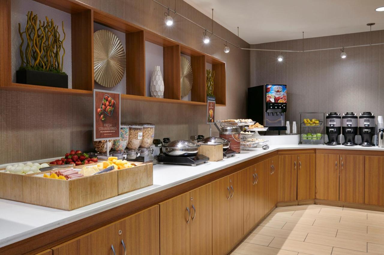 Springhill Suites By Marriott Detroit Metro Airport Romulus Exterior photo