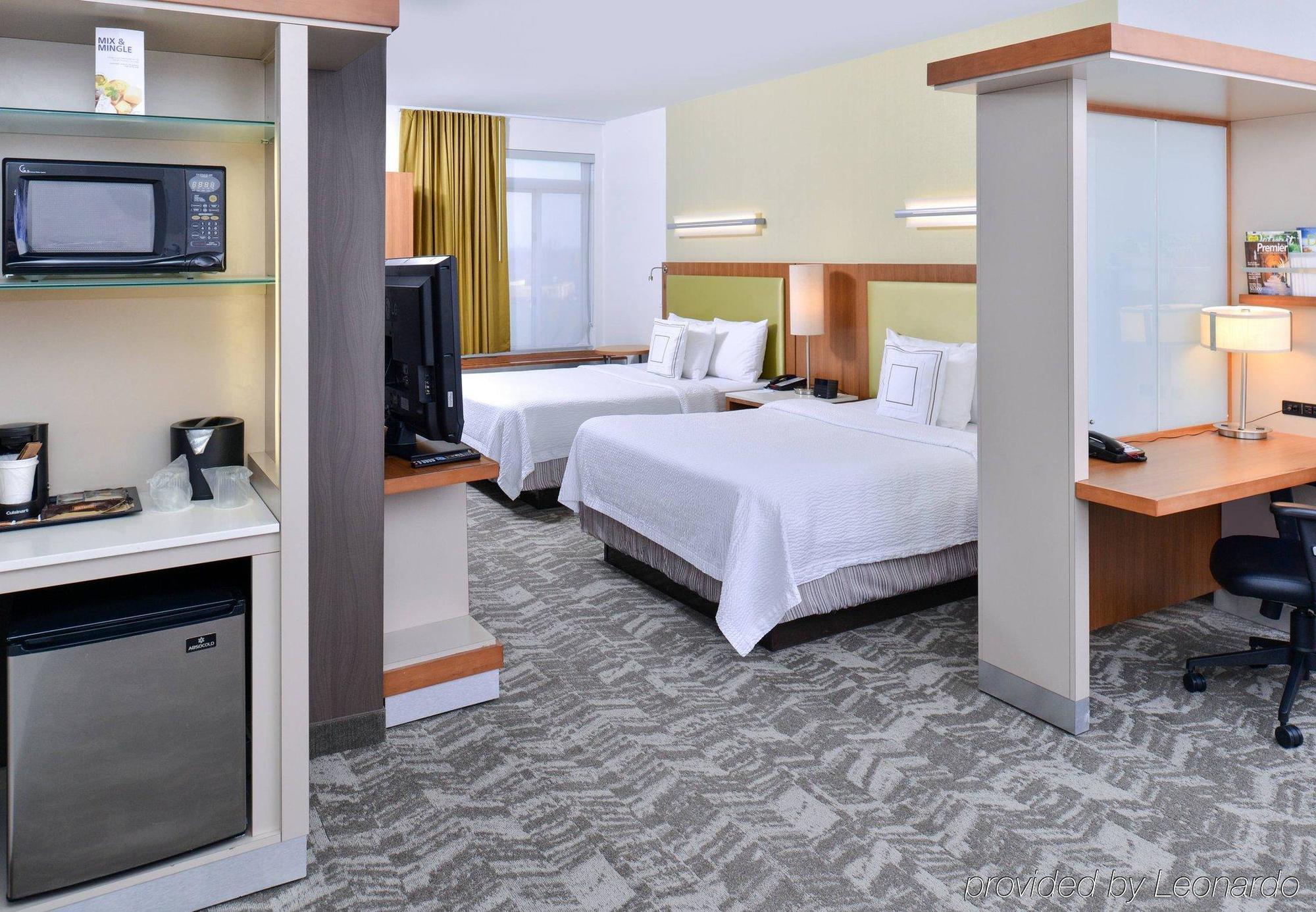 Springhill Suites By Marriott Detroit Metro Airport Romulus Exterior photo